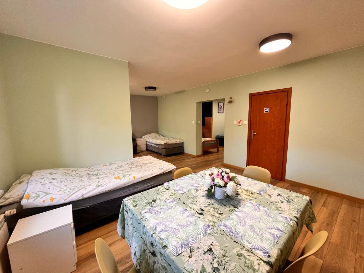 Green Albatros 48M With Bathroom Varşova Dış mekan fotoğraf